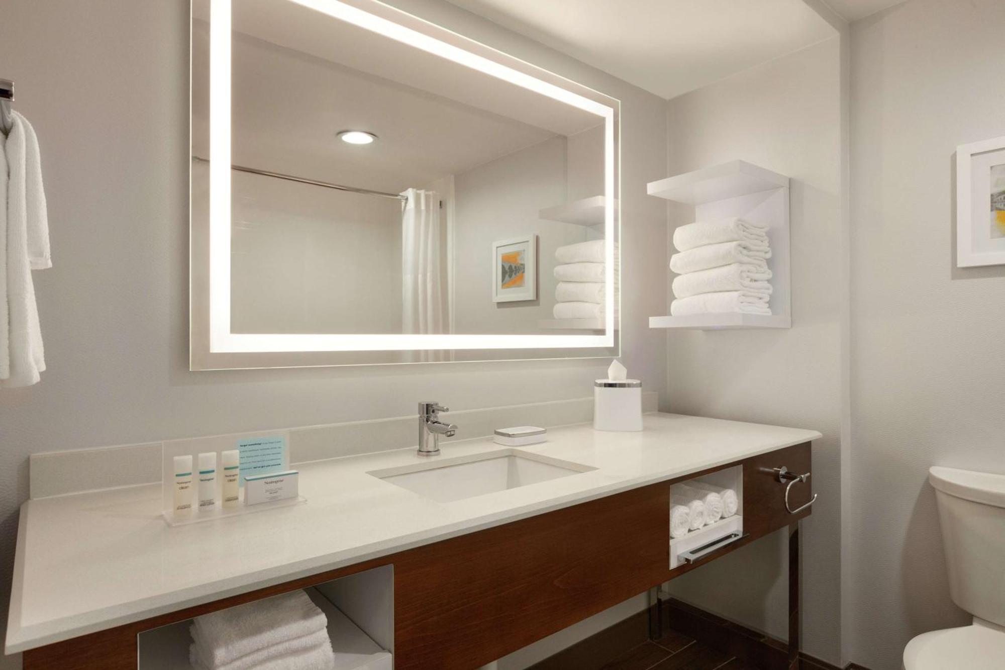Hampton Inn Dulles/Cascades Sterling Exterior foto